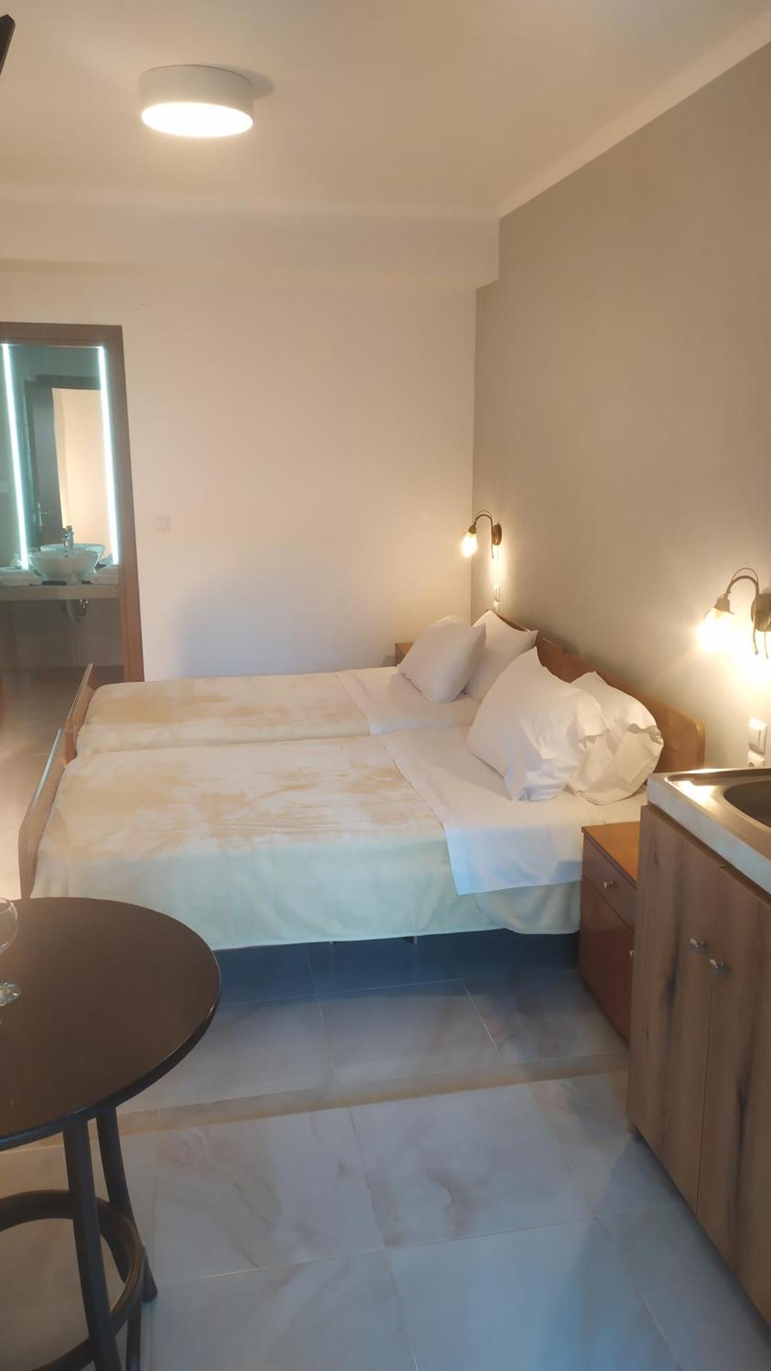 Smallhotel - Vevi Экстерьер фото